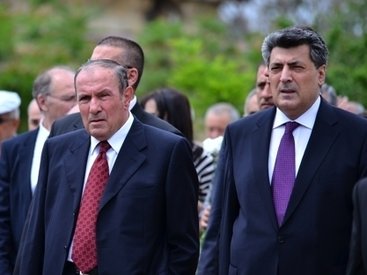 Тер-Петросян наказал соратника, проголосовавшего в парламенте за "геноцид"
