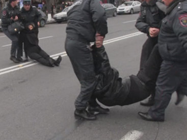 Матери погибших армянских солдат: власти плохо кончат