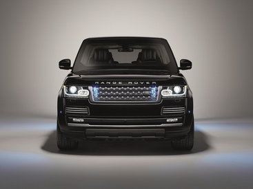 Новому Range Rover не страшны 15 кг динамита - ФОТО