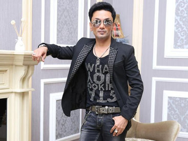 "Eurovision" təmsilçimizdən Faiq Ağayevə hədiyyə