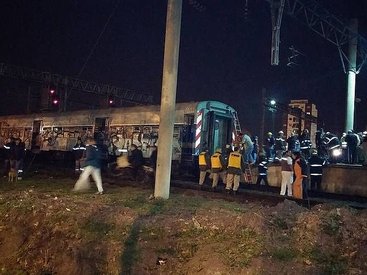 В Аргентине поезд въехал в локомотив: десятки пострадавших - ФОТО
