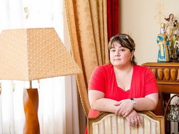 Hacıbaba Bağırovun xanımı: "Qızımı pula görə dünyaya gec gətirmişəm" - FOTO