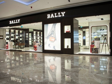 В Баку открылся первый магазин швейцарского бренда Bally - ФОТО