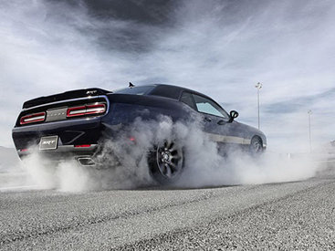 Новая версия Dodge Challenger обещает быть очень мощной - ФОТО
