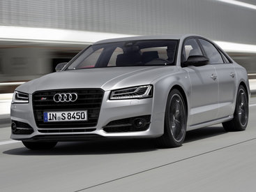 Audi представила 600-сильный супер-седан - ФОТОСЕССИЯ