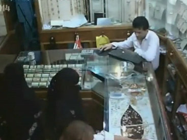 6-летняя девочка совершила ограбление на 133000$ - ВИДЕО