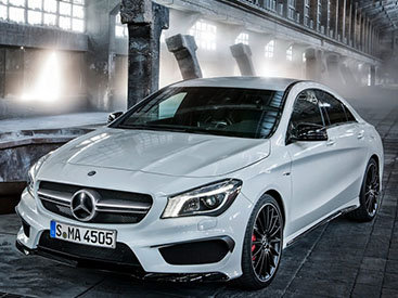 "Заряженный" седан Mercedes CLA 45 AMG обойдется в $47 450 - ФОТОССЕССИЯ