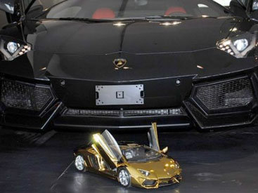 Мини-Lamborghini из чистого золота за $320 тысяч - ФОТО