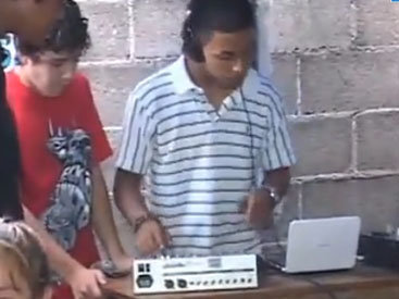 Лучший ди-джей в мире - ВИДЕО