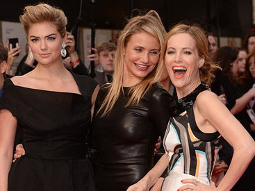 Три роковые блондинки на премьере комедийной ленты в Лондоне - ФОТО