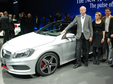 Закрытая презентация нового автомобиля "Mercedes-Benz A class" в Женеве - ФОТОСЕССИЯ - ЭКСКЛЮЗИВ