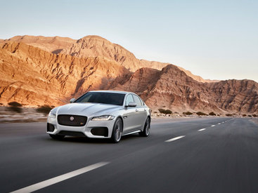 Создатели нового Jaguar XF пожадничали с мощностью - ФОТО
