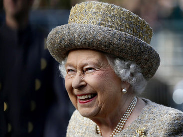 Елизавета II сказала, что думает о рождении правнучки - ФОТО