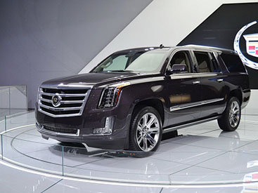 Новый Cadillac Escalade стал восьмиместным - ФОТО