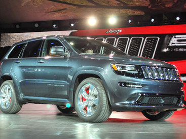 Сверхмощный Grand Cherokee SRT с очень небольшими изменениями - ФОТОСЕССИЯ
