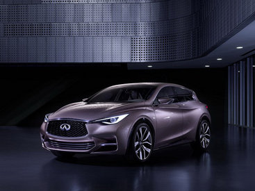 Infiniti и Mercedes вывели на дороги совместную модель - ФОТО