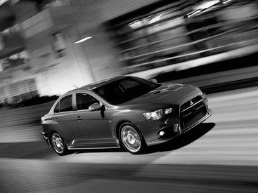 Грядущее обновление станет для Mitsubishi Lancer Evo последним - ФОТО