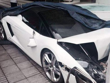В Индии парковщик разбил Lamborghini за €250 000 - ВИДЕО