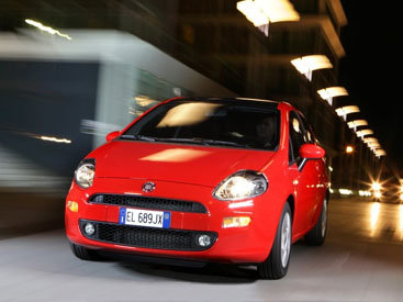 Цена и качество: Новый обновленный Fiat Punto 2012 - ФОТОСЕССИЯ