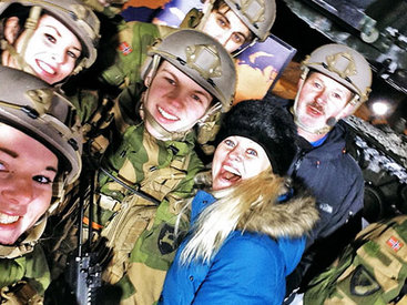 Фотографии солдат стран НАТО стали настоящими хитами - ФОТОСЕССИЯ