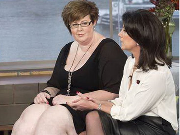 Редкое заболевание раздуло ноги женщины до 63 кг - ФОТО