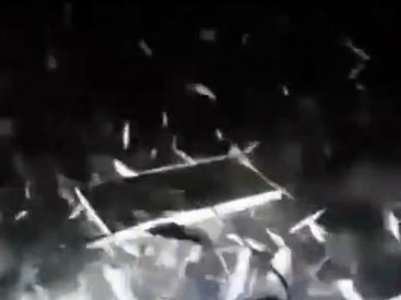 Запрещенный способ ловли рыбы в Ливане - ВИДЕО
