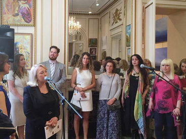 Картина азербайджанской художницы приковала внимание парижан - ФОТО