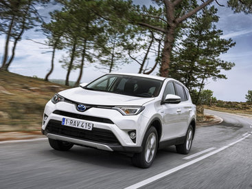 Toyota RAV4 сможет получать электричество из тепла - ФОТО
