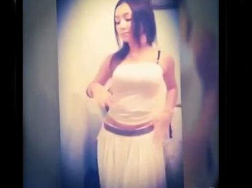 Девушка блестяще танцует на камеру - ВИДЕО