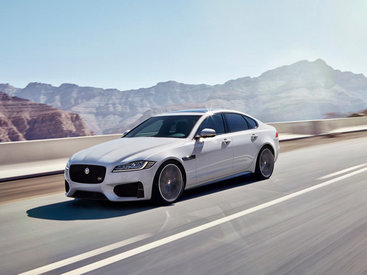 Jaguar рассекретил новое поколение седана XF - ФОТОСЕССИЯ