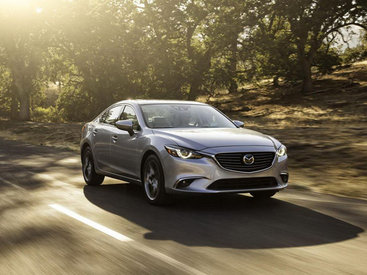 Mazda6 пережила первое обновление - ФОТО