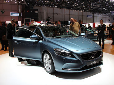 Началось производство Volvo V40 - ФОТО