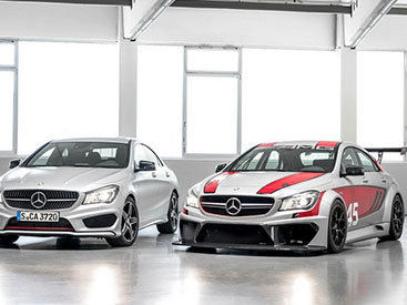 Самый маленький седан Mercedes превратили в гоночный болид - ФОТО