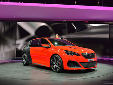 "Заряженный" Peugeot 308R может стать серийным - ФОТО