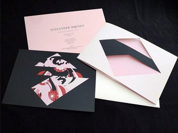 Лучшие пригласительные на модные дефиле - ФОТО