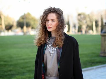 Модный блоггер Random Сhoicez: Как быть в ветровке и не выглядеть, как на пробежке - ФОТО