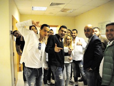 Двойник Майкла Джексона вывел "Сборную Баку" в полуфинал Премьер Лиги - ФОТО