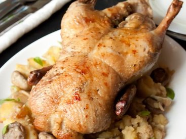 Утка с грибами и картофелем - Пошаговый рецепт - ФОТО