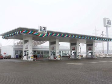 "Hyundai” SOCAR-ın yanacaqdoldurma məntəqəsinə çırpıldı