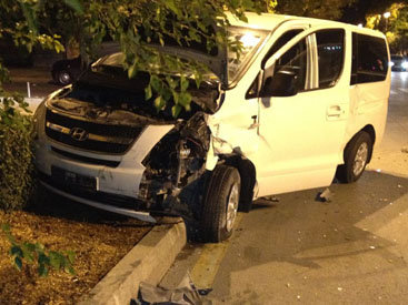 В Баку столкнулись Hyundai и Chevrolet - ФОТО