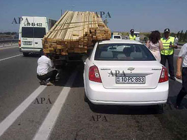 В Баку Chevrolet столкнулся с грузовиком - ФОТО