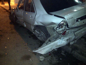 В Баку произошла цепная авария с участием Mercedes, ВАЗ и Chery – ФОТО