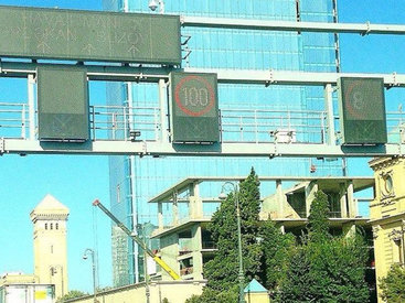 Водителям на крупном проспекте предлагают разогнаться? - ФОТО