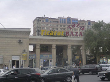 "Təzə bazar" iki hissəyə bölünüb - FOTO