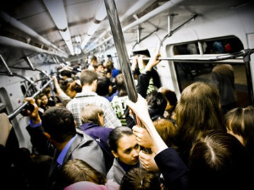 Ежедневная давка в бакинском метро: причины и следствия – РЕПОРТАЖ