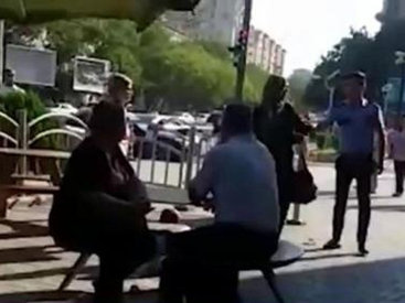 Bakıda restoran mühafizəçisi körpə uşağı belə vurdu - VİDEO