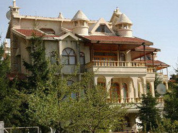 Bakıda oğurluq milyonların, lüks villaların sahibləri: az qalıb... - FOTO