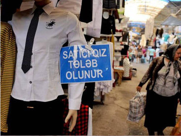Niyə məhz "Satıcı qız tələb olunur"?!
