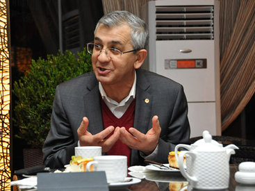 Rektor: "Qızımı döysəydilər, böyük hay-küy salardım və..."