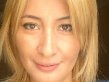 Onu namuslu olmağa kim məcbur edir?